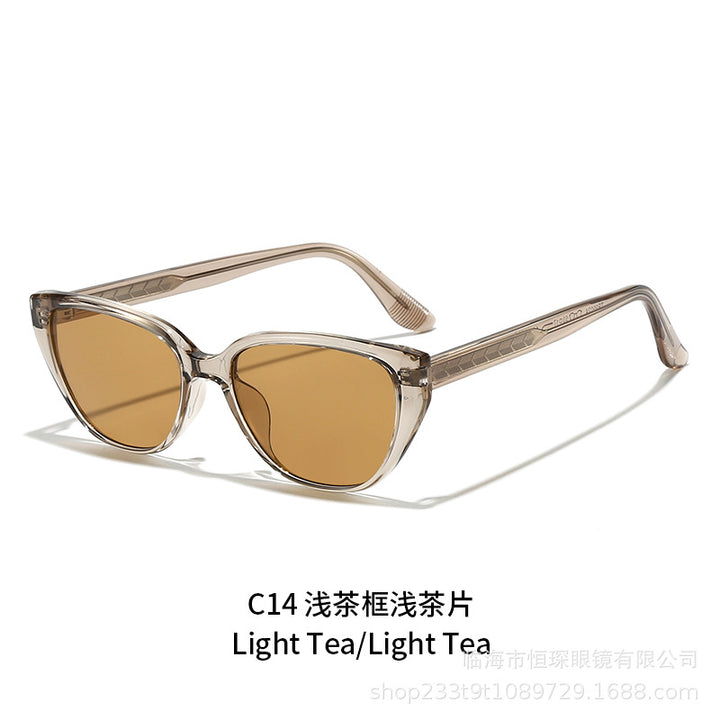 Women Cat-Eye Sunglasses with trendy leopard pattern and sturdy frame Kalsten