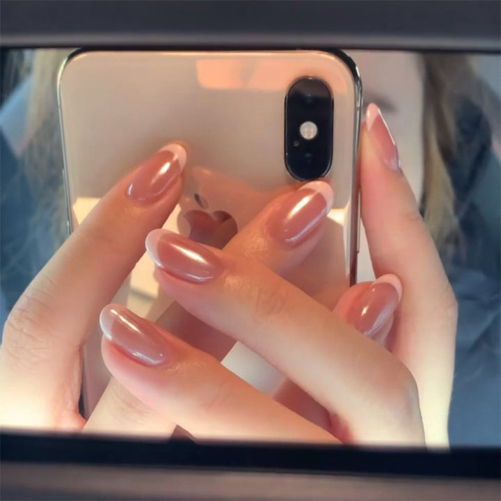Elegant French-Tip Nail Extensions Kalsten