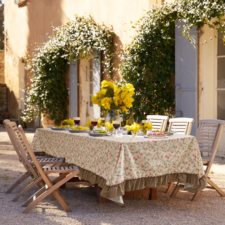 Tablecloth with floral vintage print look and gathered frill Kalsten