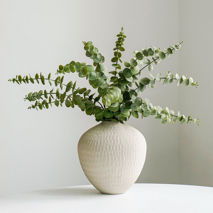 Elegant Ceramic Vase Kalsten