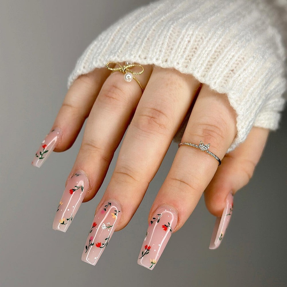 Elegant artificial nails with floral decorations Kalsten