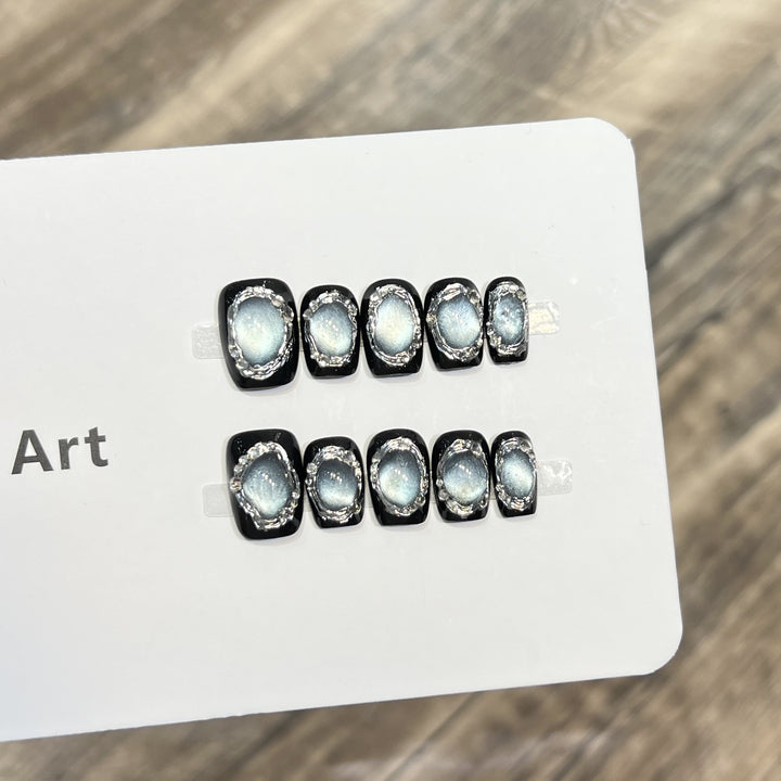 Glamorous Press-On Nail Art Set with Silver Accents Kalsten