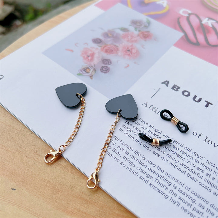 Heart-Shaped Dangle Earrings with Golden Chain Kalsten