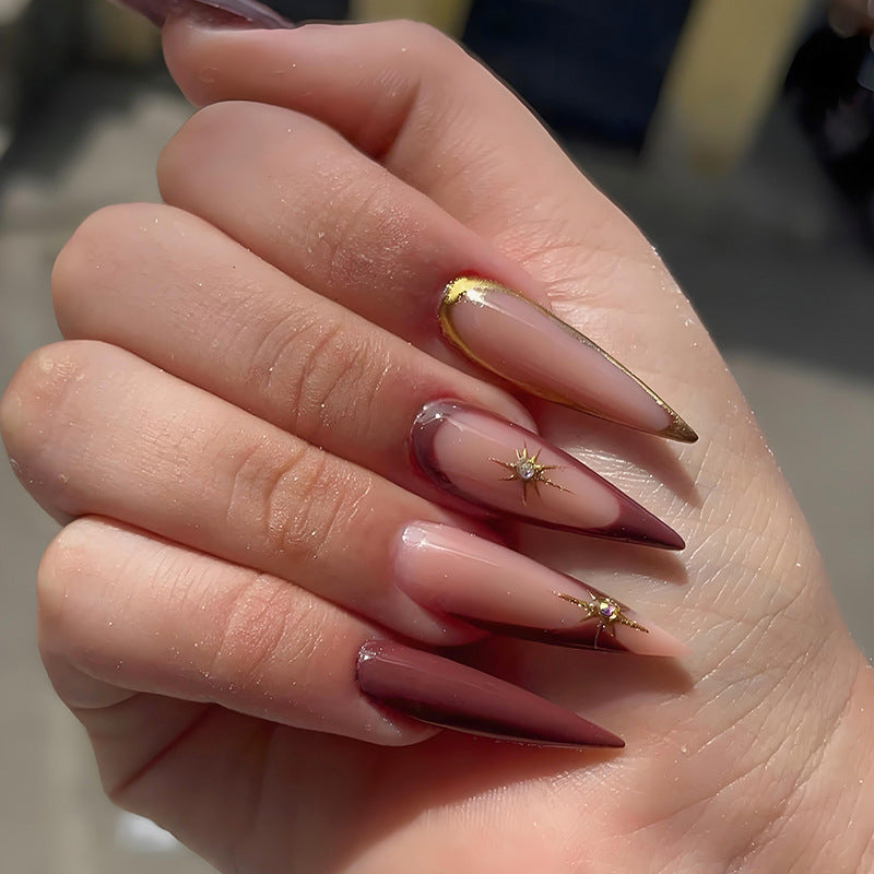 Art nail set with elegant tips and glamorous details Kalsten