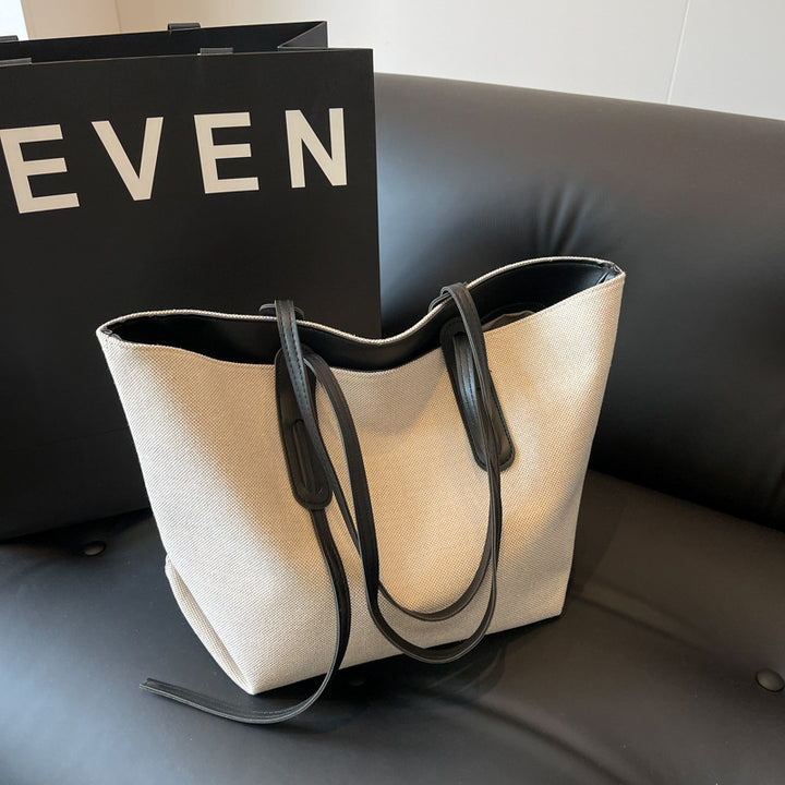 Spacious Utility Tote Kalsten