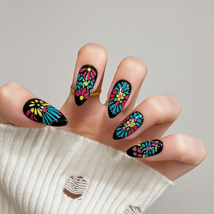 Decorative Nail Modeling Kalsten