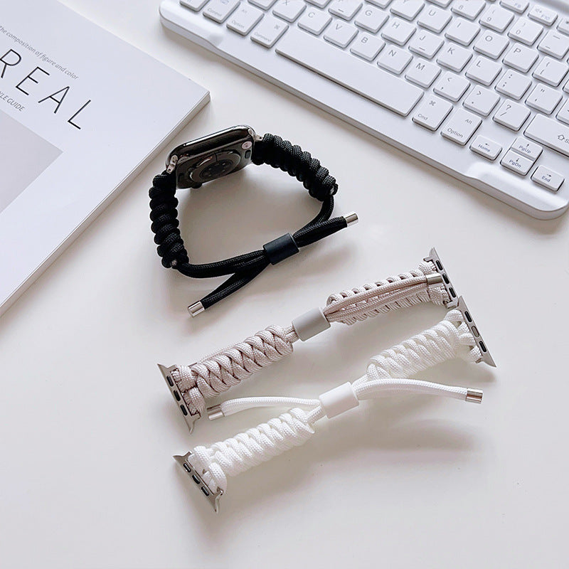 Sporty wristband with practical device loop Kalsten