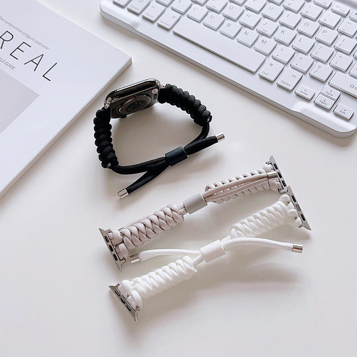 Sporty wristband with practical device loop Kalsten