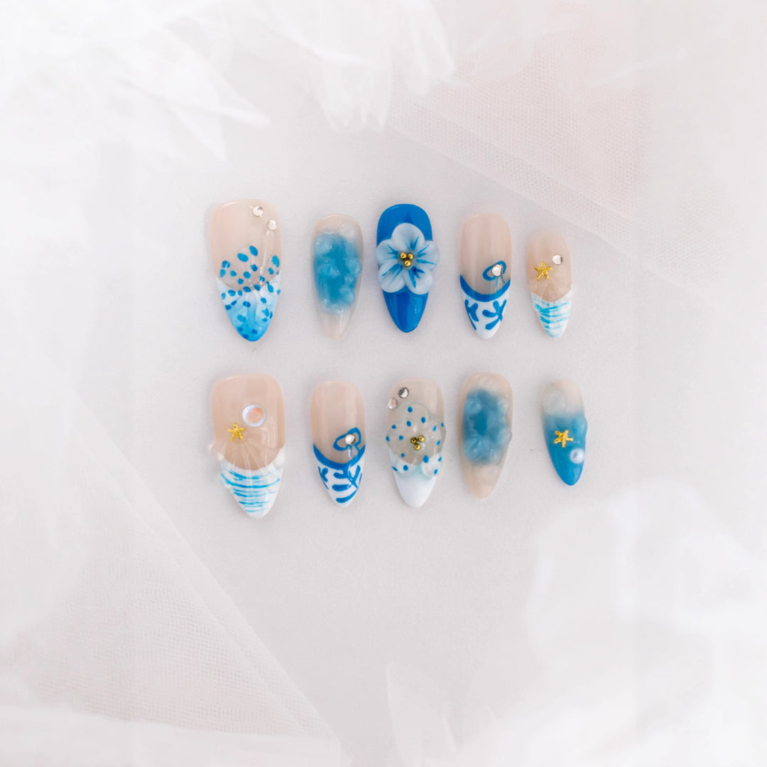 Artistic Floral Decorative Press-On Nail Set