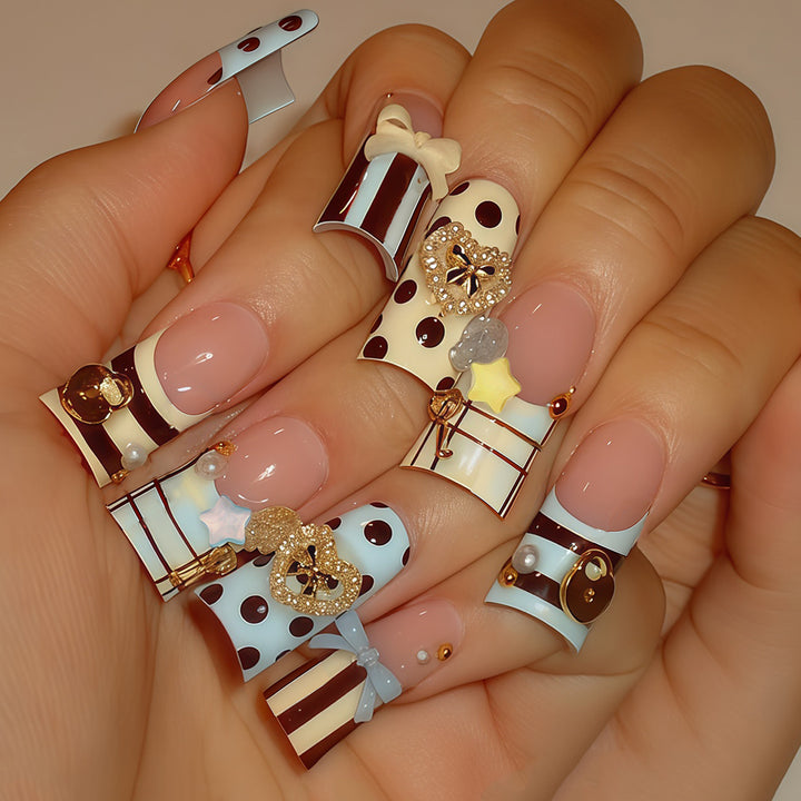 Decorative Press-On Nail Art Kit Kalsten