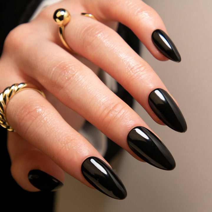 elegant Stiletto nails in high gloss finish Kalsten