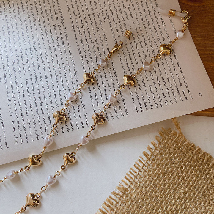 Fashionable necklace with pearls and golden accents Kalsten