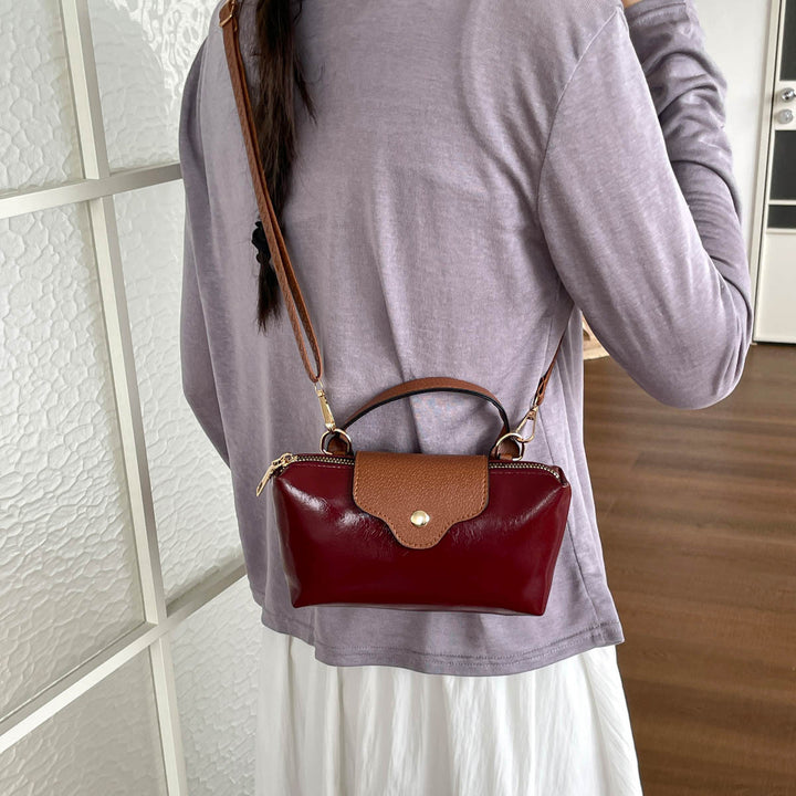 Chic Leather Crossbody Bag