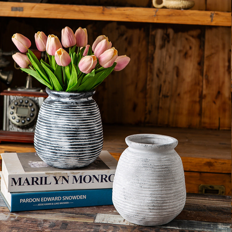 Decorative ceramic vase Kalsten