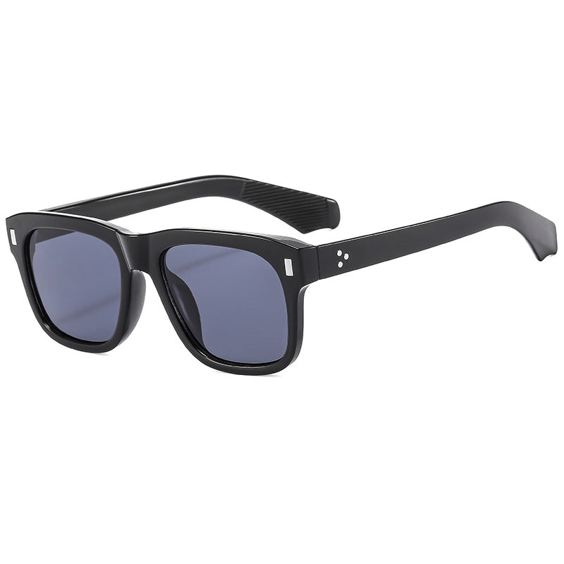 Women's fashionable sunglasses in stylish and contemporary design Kalsten