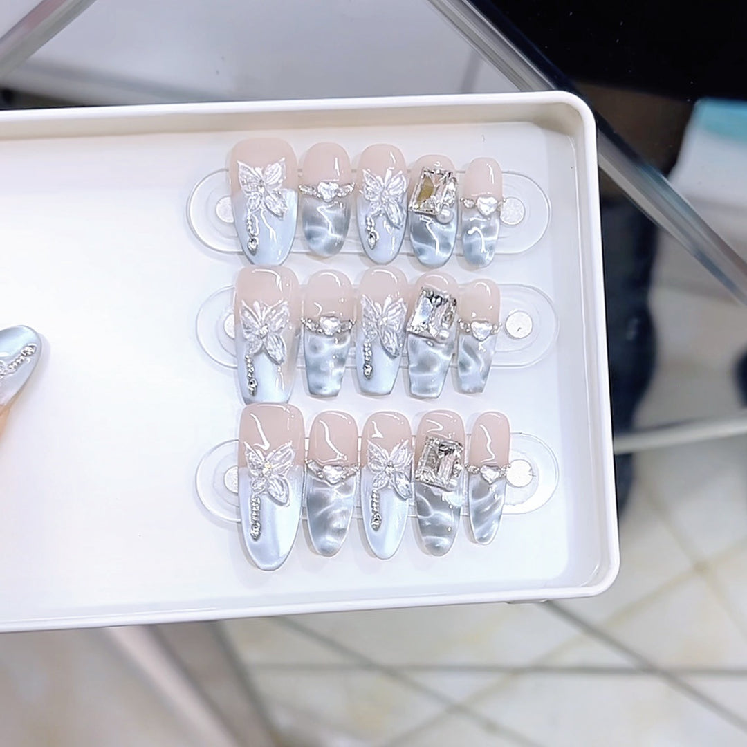 Butterfly-Embellished Press-On Nail Set Kalsten