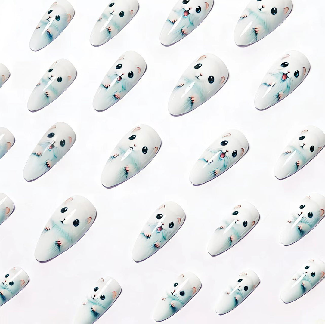 Nail art with cute animal design Kalsten