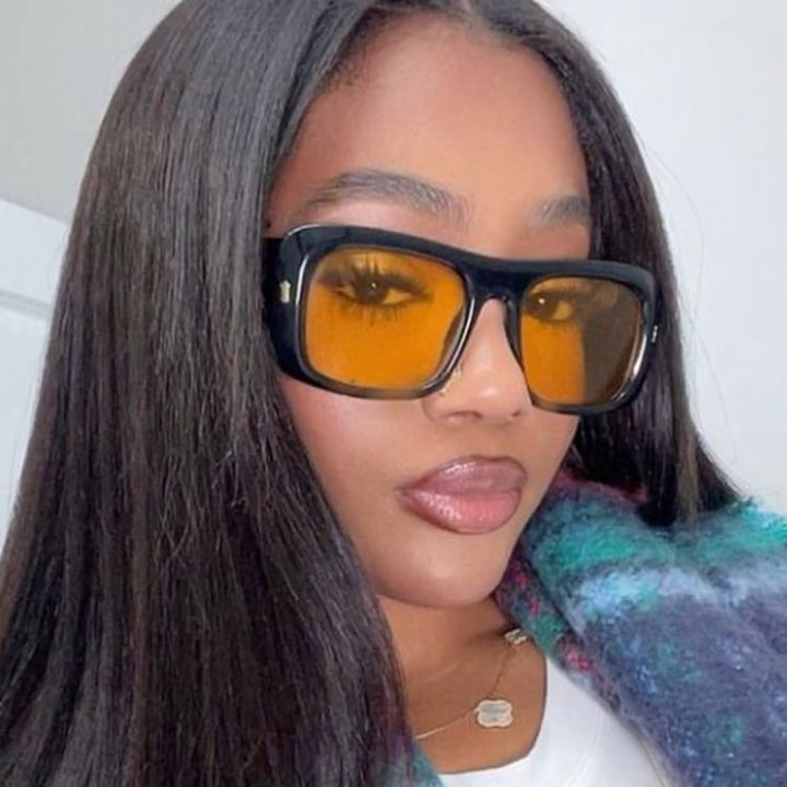 Women's square sunglasses with reflective protective lenses and modern frame construction Kalsten