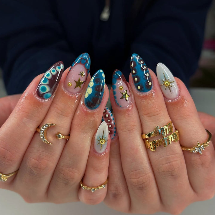 Handcrafted Artifical Nails with Unique Design Kalsten