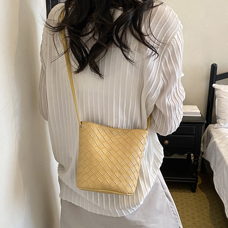 Woven Design Crossbody Handbag Kalsten