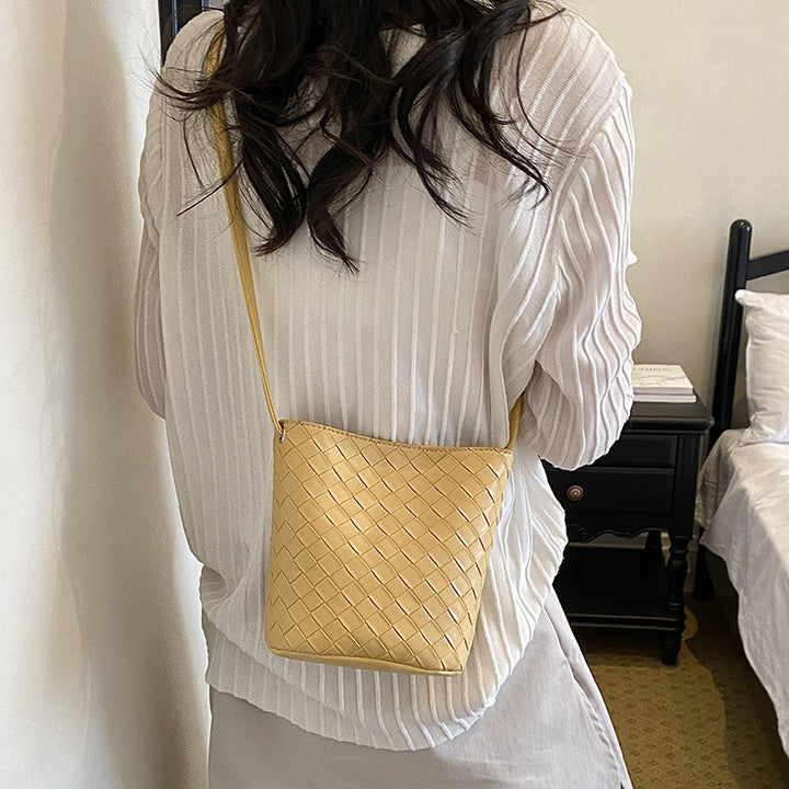Woven Design Crossbody Handbag Kalsten