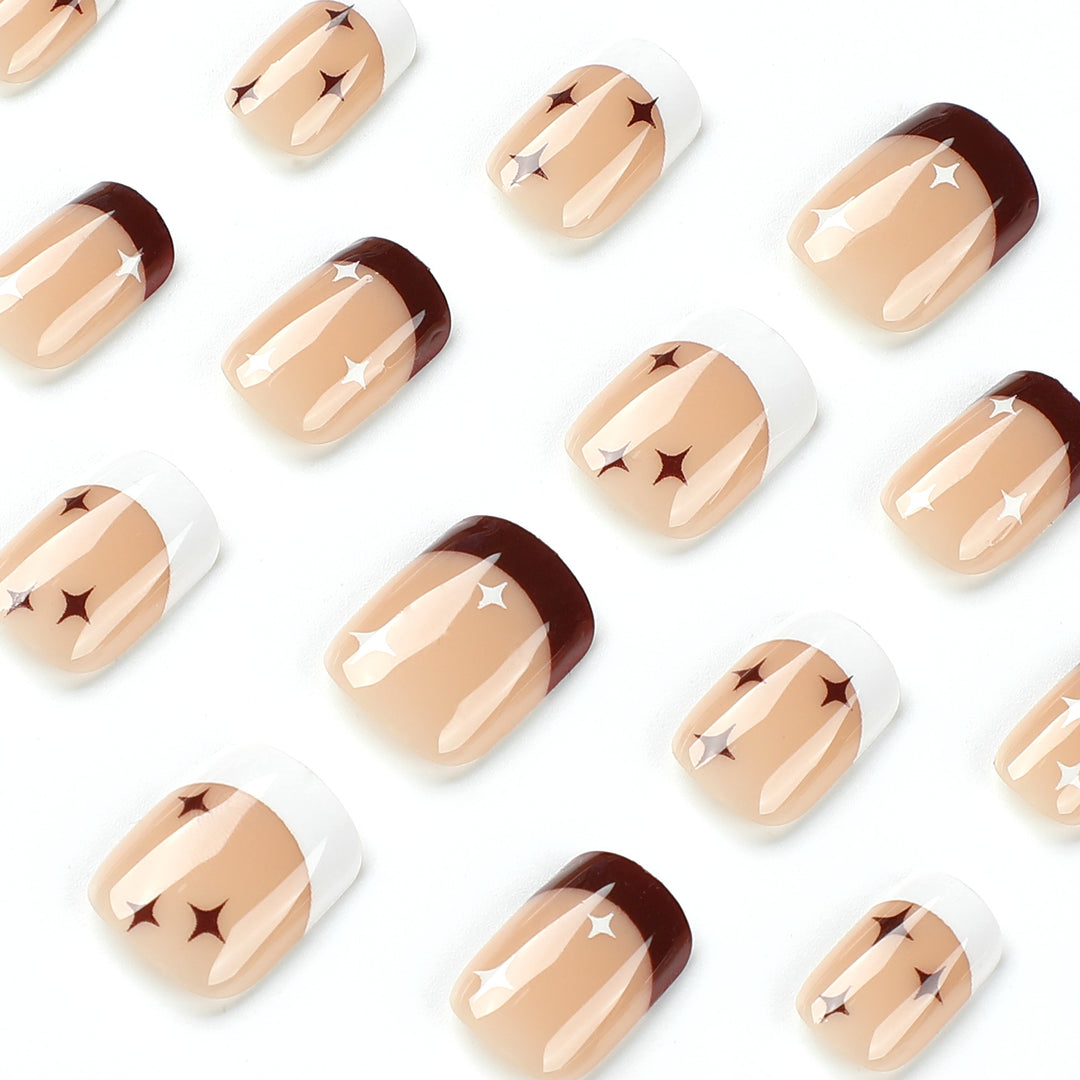 Artfully designed nail extensions Kalsten