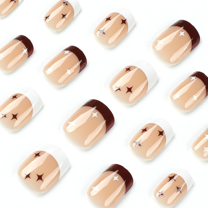 Artfully designed nail extensions Kalsten