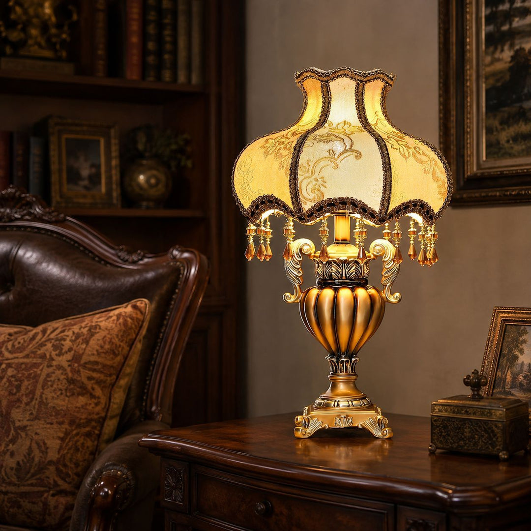 Vintage Floral Table Lamp