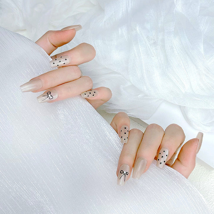 Stylish Press-On Nails Kalsten