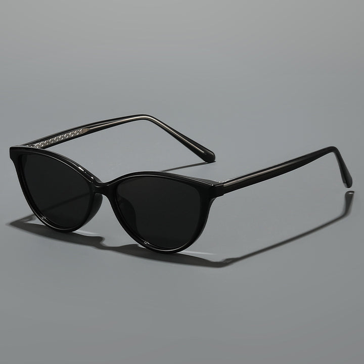 Women's Cat-Eye Sunglasses with Stylish Accents Kalsten