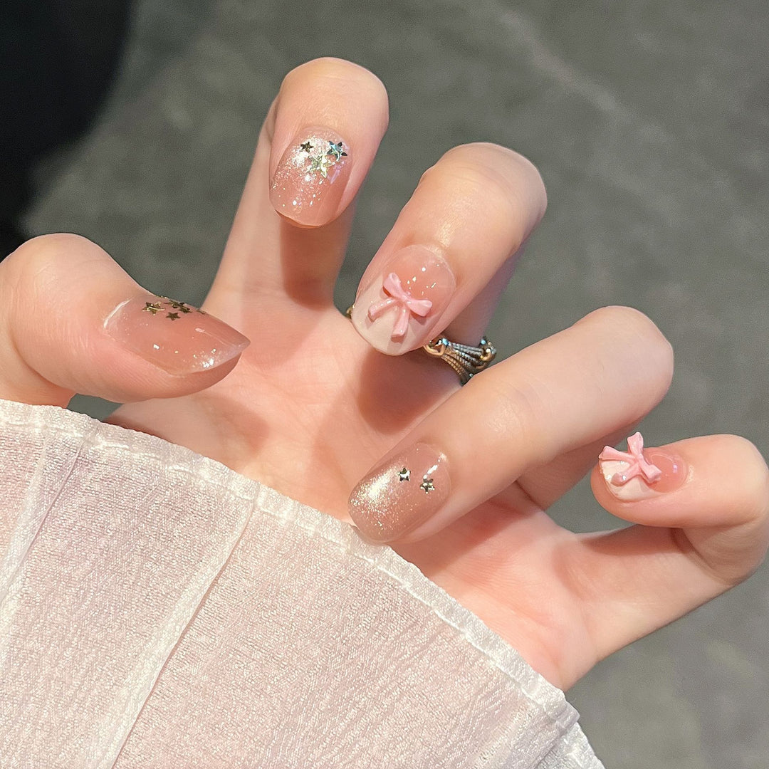 Decorative Press-On Nail Art with Floral Designs Kalsten