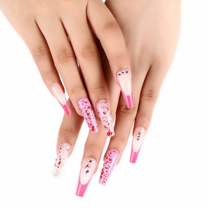 Glamorous artificial nails with glitter accents Kalsten