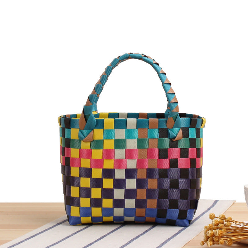 Handbag made of woven material with a stylish check pattern Kalsten