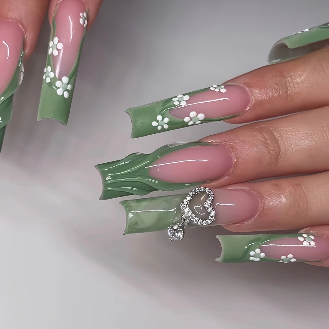 Floral 3D Decorative Nail Art Kalsten