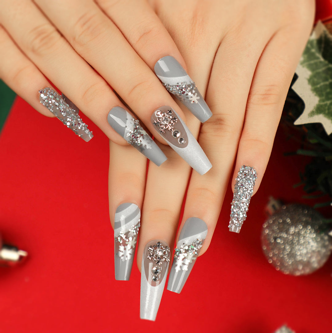 Elegant Artificial Nails with Glitter and Snow Design Kalsten