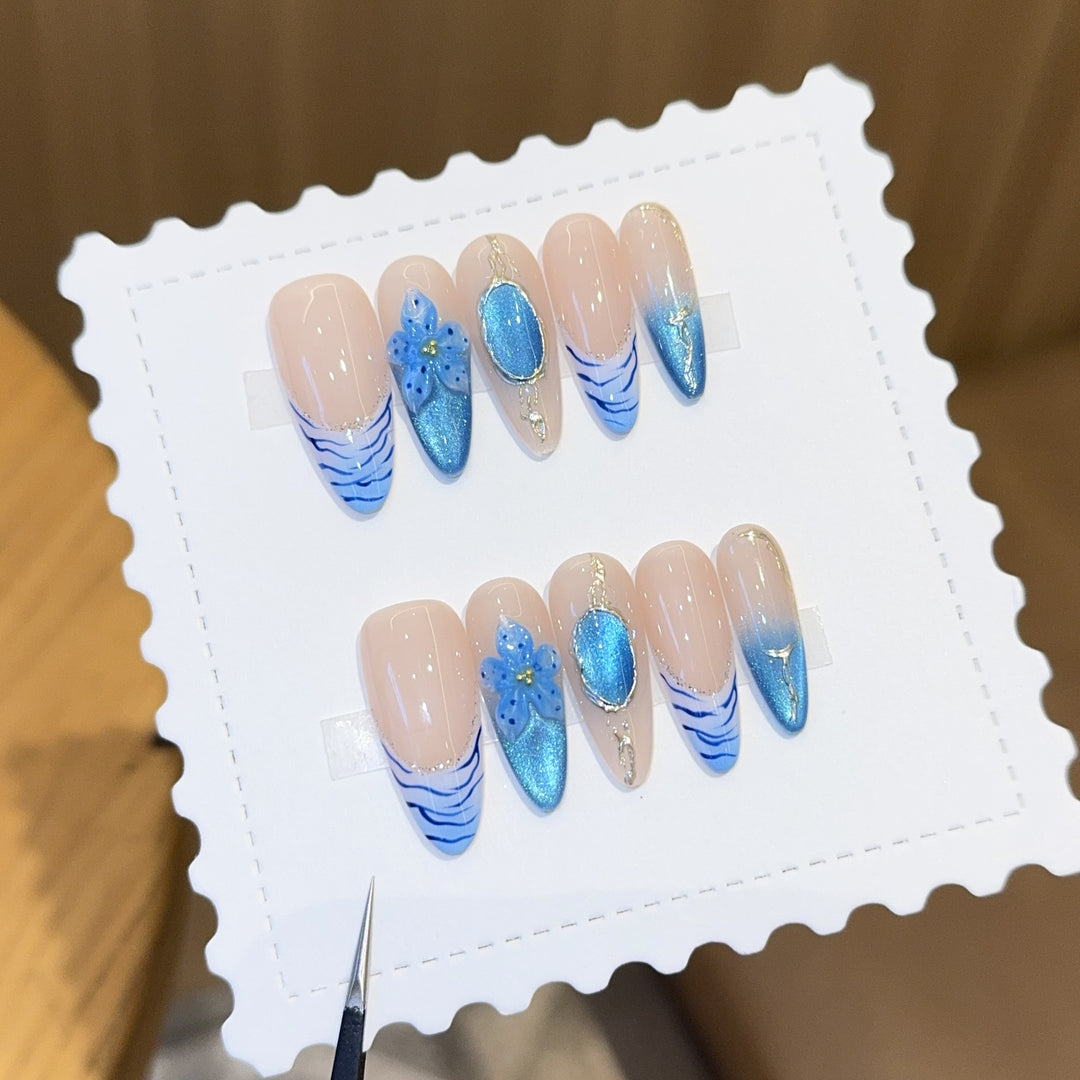 Artificial nails with exquisite flower and glitter patterns Kalsten