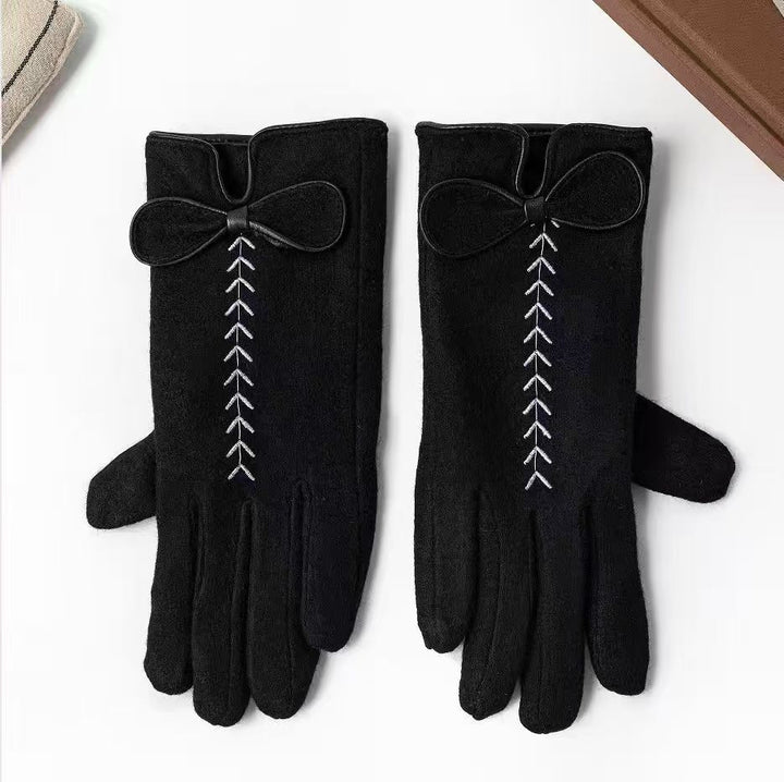 Elegant Bow-Embellished Touchscreen Gloves Kalsten