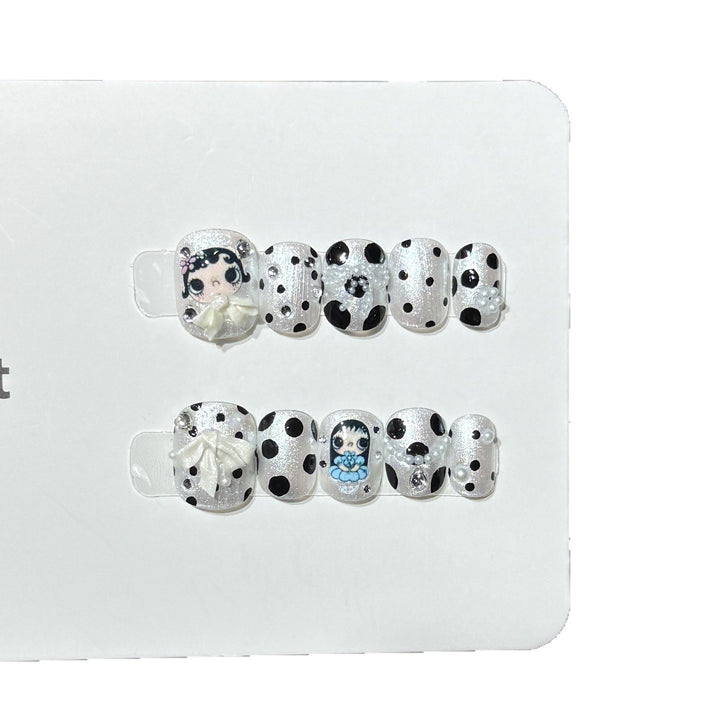 Whimsical Character Press-On Nail Art Set Kalsten