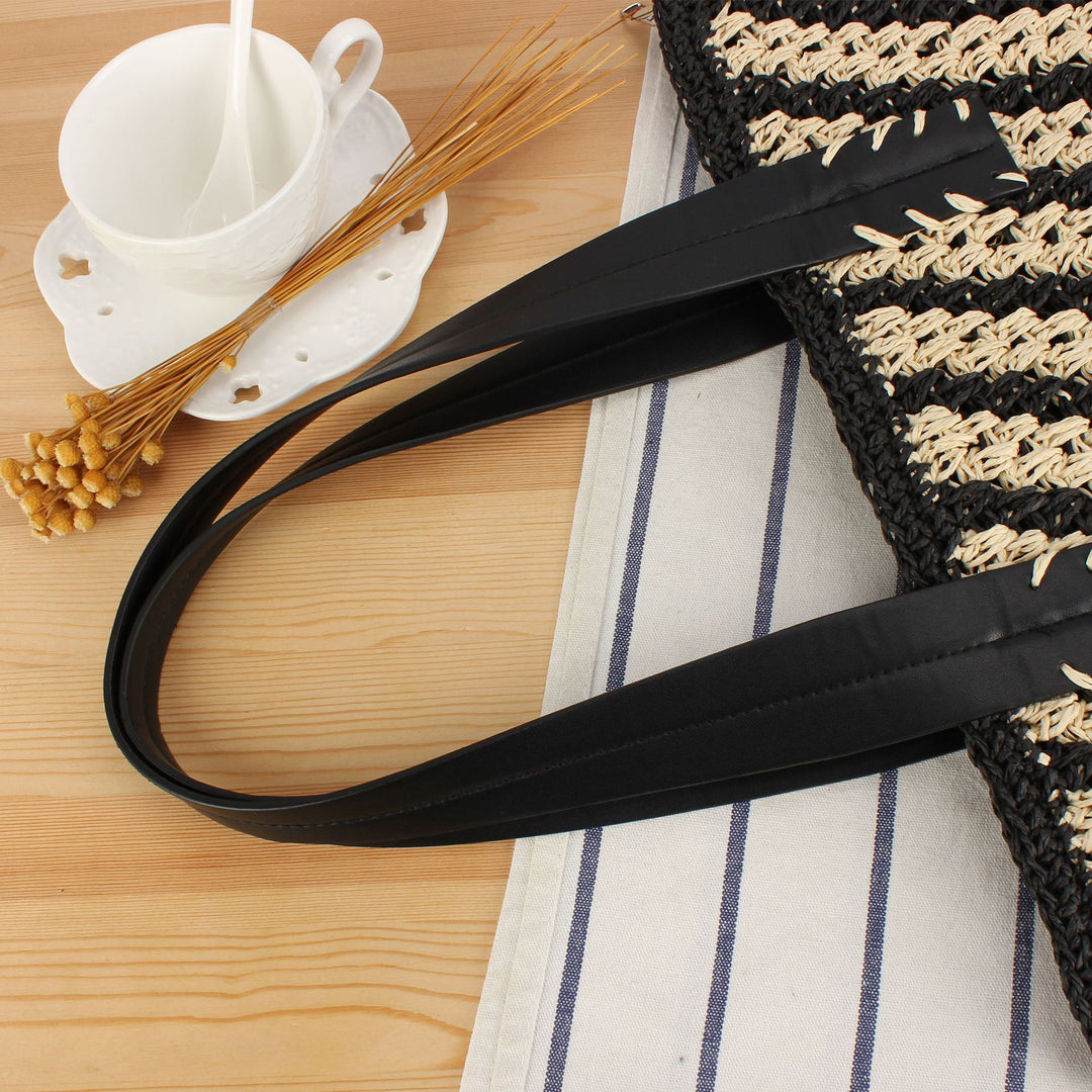 Tote bag with modern striped pattern made of woven natural material Kalsten