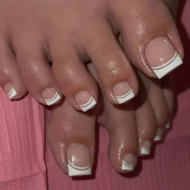 French Tip Pedicure Nail Art Kalsten