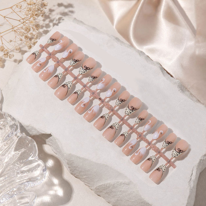 Artistic Decorative Press-On Nail Tips Kalsten