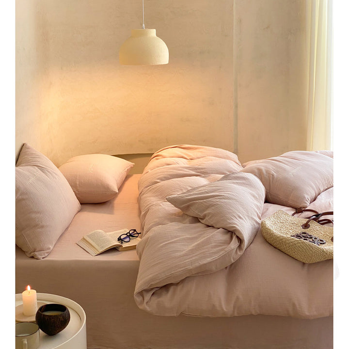 Bedding set made of cotton muslin with quilted all-season blanket