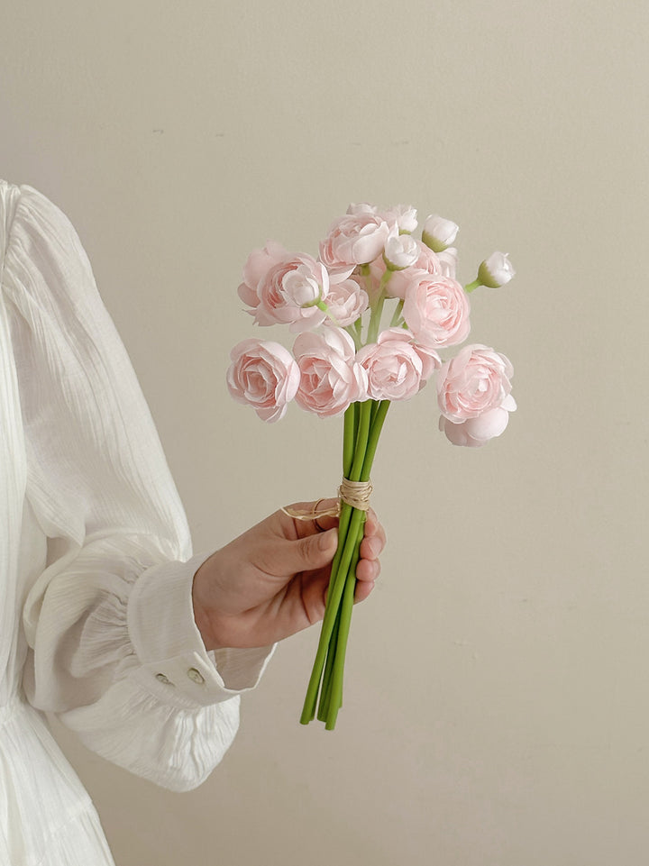 Lifelike Pink Rose Bouquet