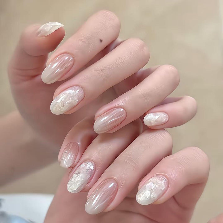 Elegant Press-On Nail Kit with Decorative Elements Kalsten