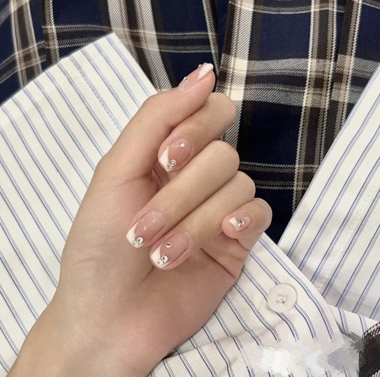 Elegant Decorated Artificial Nails Kalsten