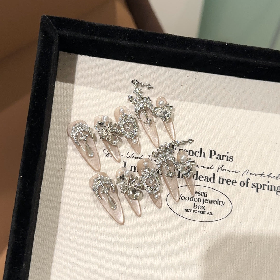 Elegant Rhinestone-Decorated Press-On Nail Set