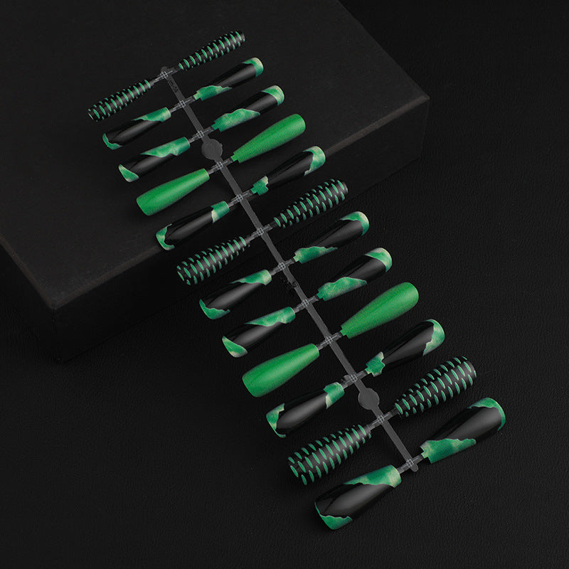 Artificial nails in an elegant design with a modern play of colors Kalsten