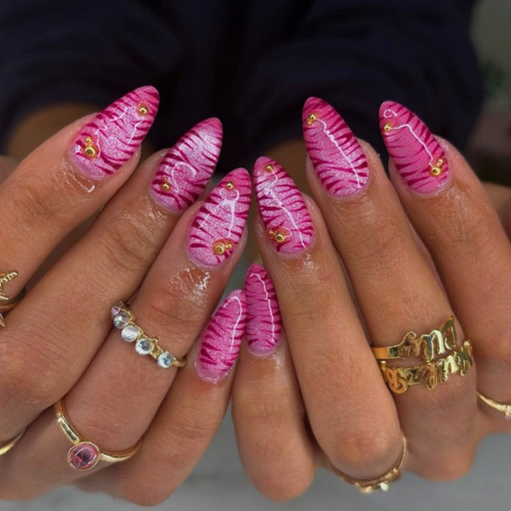 Artistic Press-On Nail Art Set Kalsten