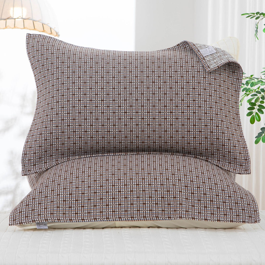 Women's pillowcase with delicate floral motif Kalsten