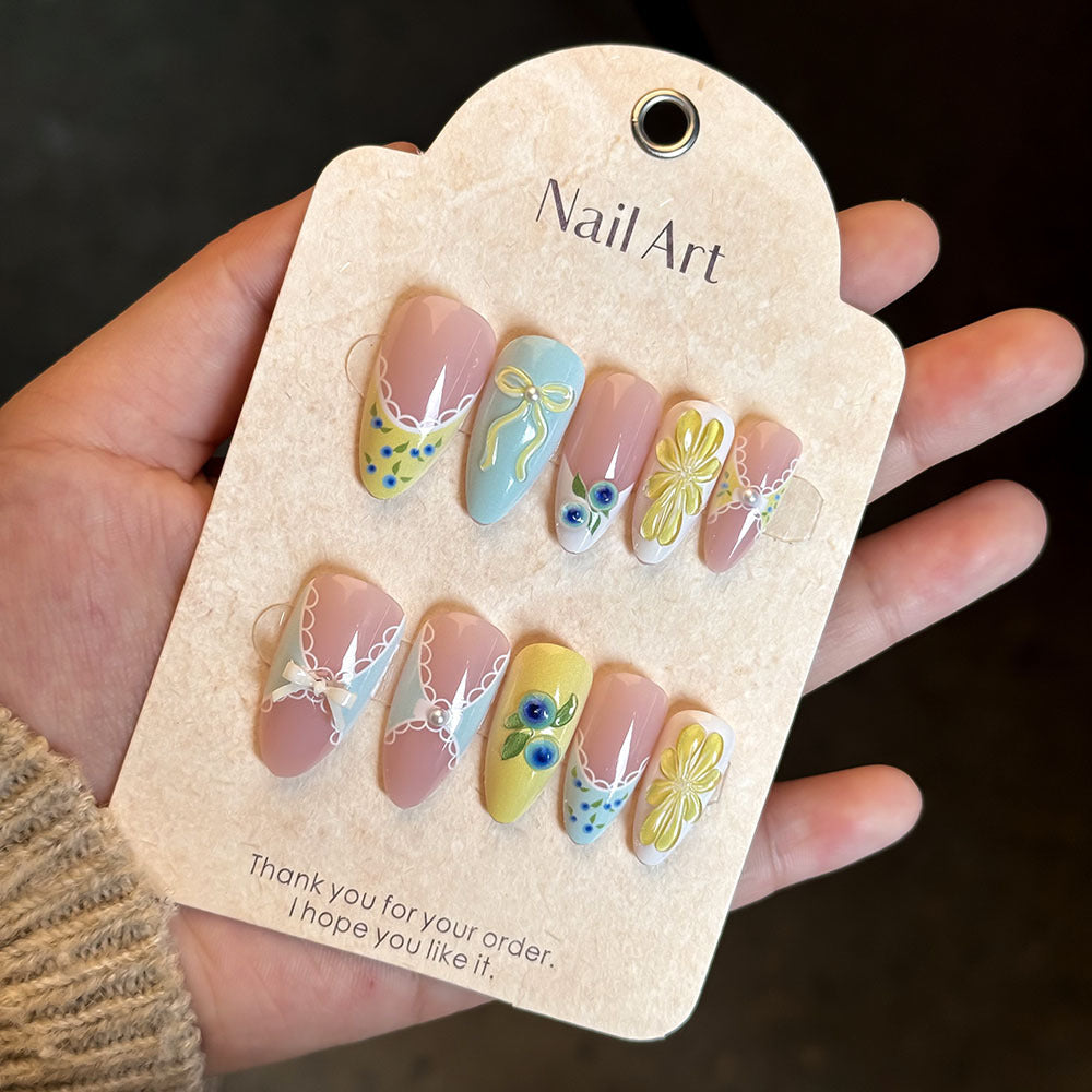 Artistic Decorative Press-On Nail Set Kalsten